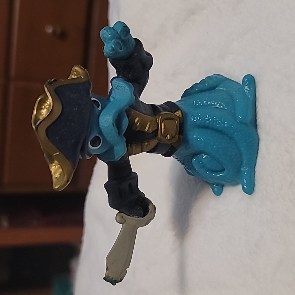 2014 McDonald's Happy Meal Activision Skylanders Swap Force Wash Buckler Toy